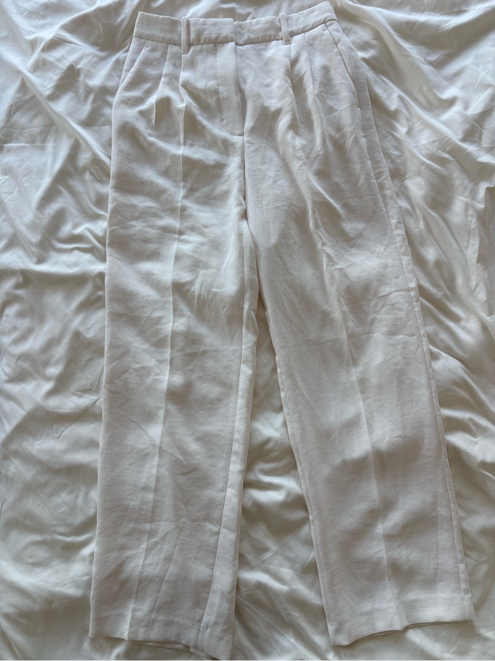 Aritzia Light Birch Crepette Effortless Pants